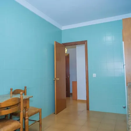 Modernos Con Garaje, Balcones Y Aire Acondicionado En - Es-180-24