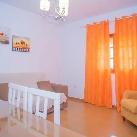 Modernos Con Garaje, Balcones Y Aire Acondicionado En - Es-180-24 Apartment Conil De La Frontera