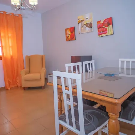 Apartment Modernos Con Garaje, Balcones Y Aire Acondicionado En - Es-180-24 *